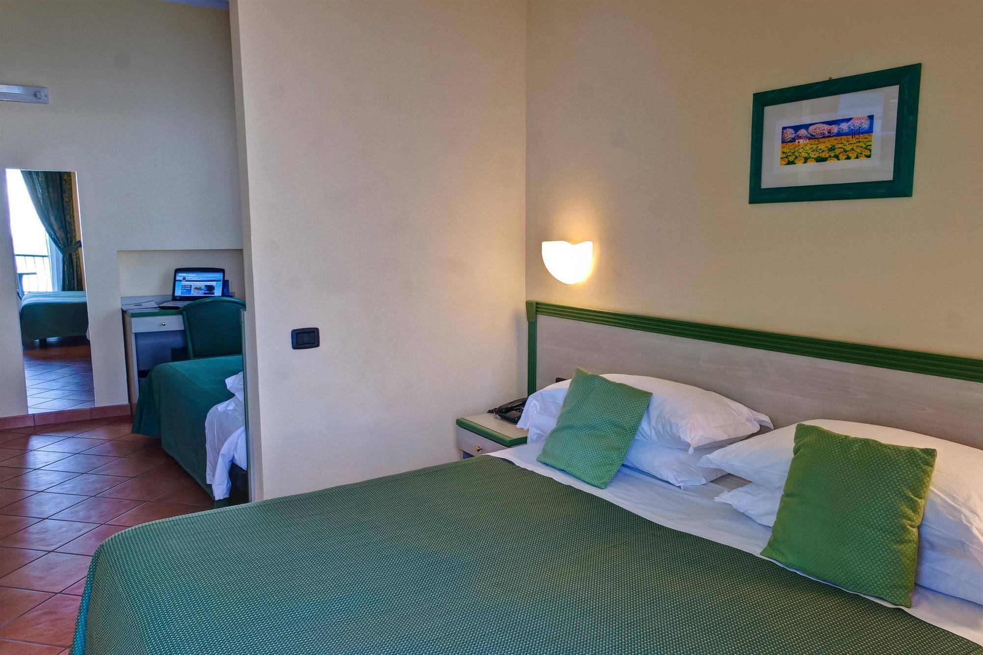 Best Western Hotel La Conchiglia Palinuro Exterior foto